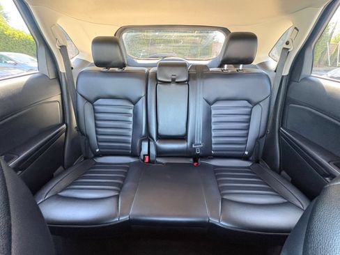 Used 2024 Ford Edge SEL AWD/4WD image 39