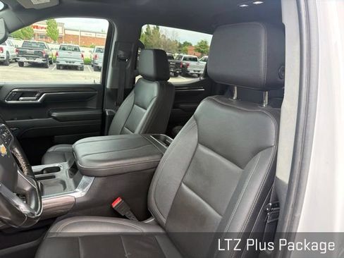 Used 2024 Chevrolet Silverado 1500 LTZ w/ LTZ Convenience Package II AWD/4WD image 25
