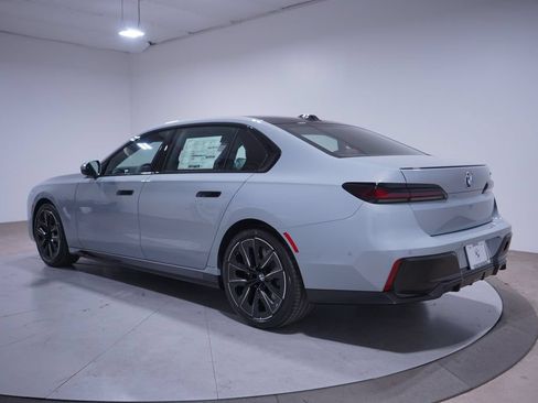 Used 2026 BMW 740i w/ Premium Package RWD image 2