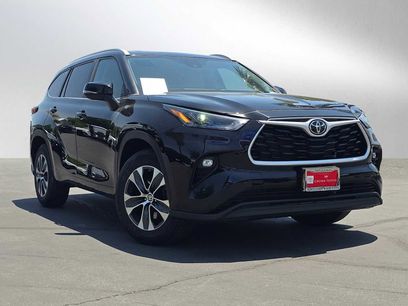 Used 2023 Toyota Highlander XLE