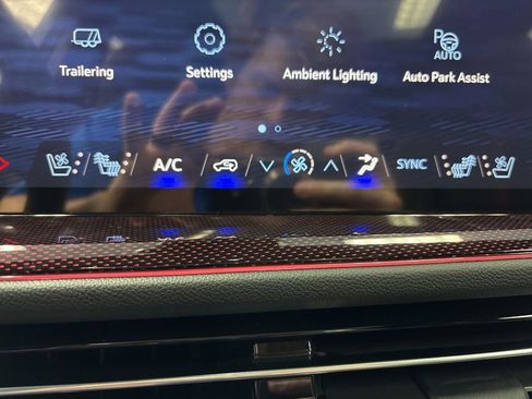 New 2026 Chevrolet Traverse RS w/ LPO, Floor Liner Package AWD/4WD image 40