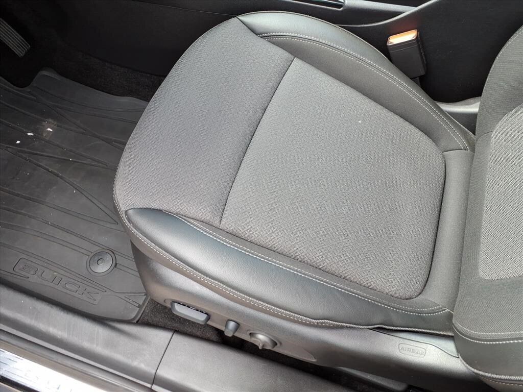 Used 2023 Buick Encore GX Select w/ Experience Buick Package FWD image 20