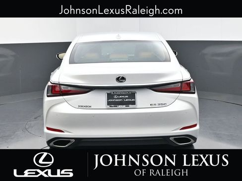 New 2025 Lexus ES 350 w/ Premium Package image 8