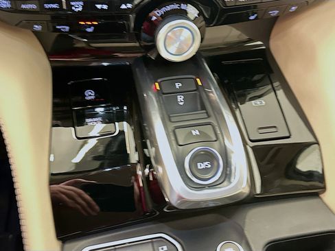 Used 2023 Acura MDX SH-AWD w/ Advance Package image 25