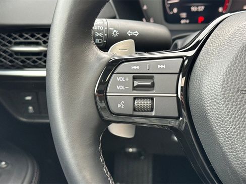 Certified 2025 Acura ADX FWD image 29