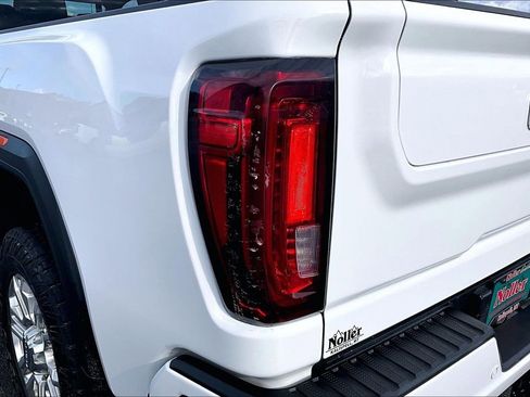 Used 2023 GMC Sierra 3500 Denali w/ Denali Ultimate Package image 31