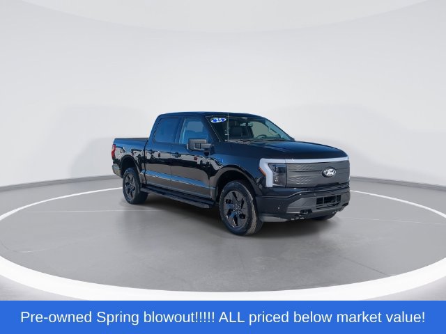 Used 2025 Ford F150 Lightning Flash AWD/4WD image 2