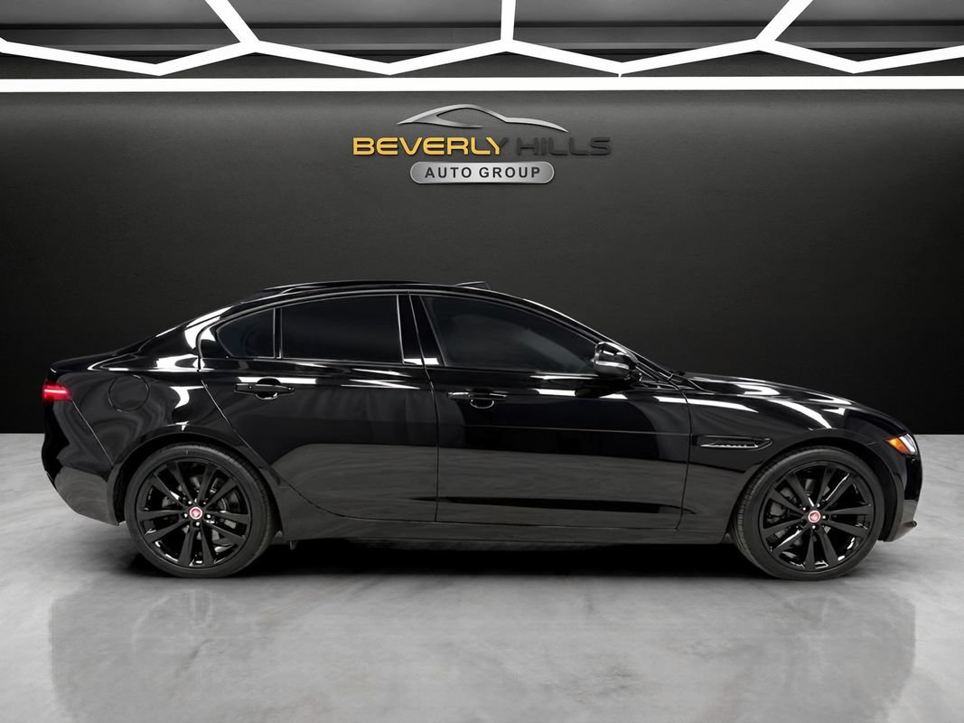 Used 2020 Jaguar XE S AWD/4WD image 11