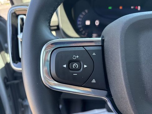 Certified 2026 Volvo XC40 B5 Plus AWD/4WD image 19