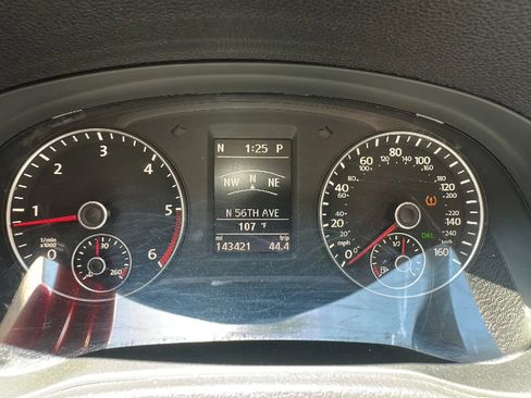 Used 2014 Volkswagen Passat TDI SEL Premium FWD image 12
