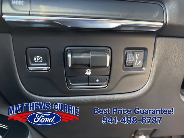 Used 2025 Cadillac Escalade ESV Premium Luxury w/ LPO, Floor Liner Package RWD image 8