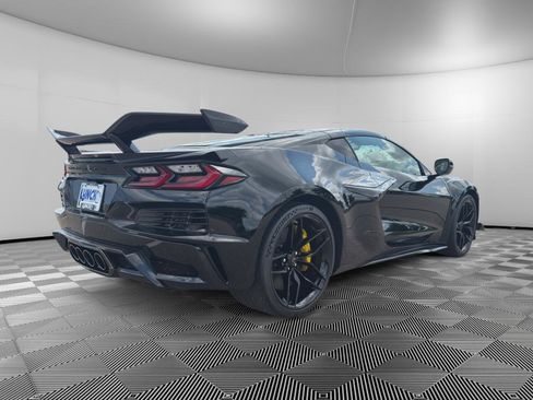 New 2027 Chevrolet Corvette Z06 w/ Z07 Performance Package RWD image 5