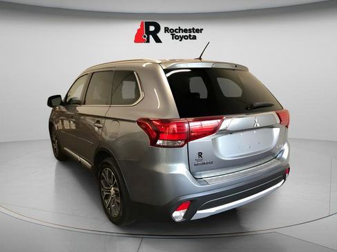 Used 2016 Mitsubishi Outlander GT AWD/4WD image 4