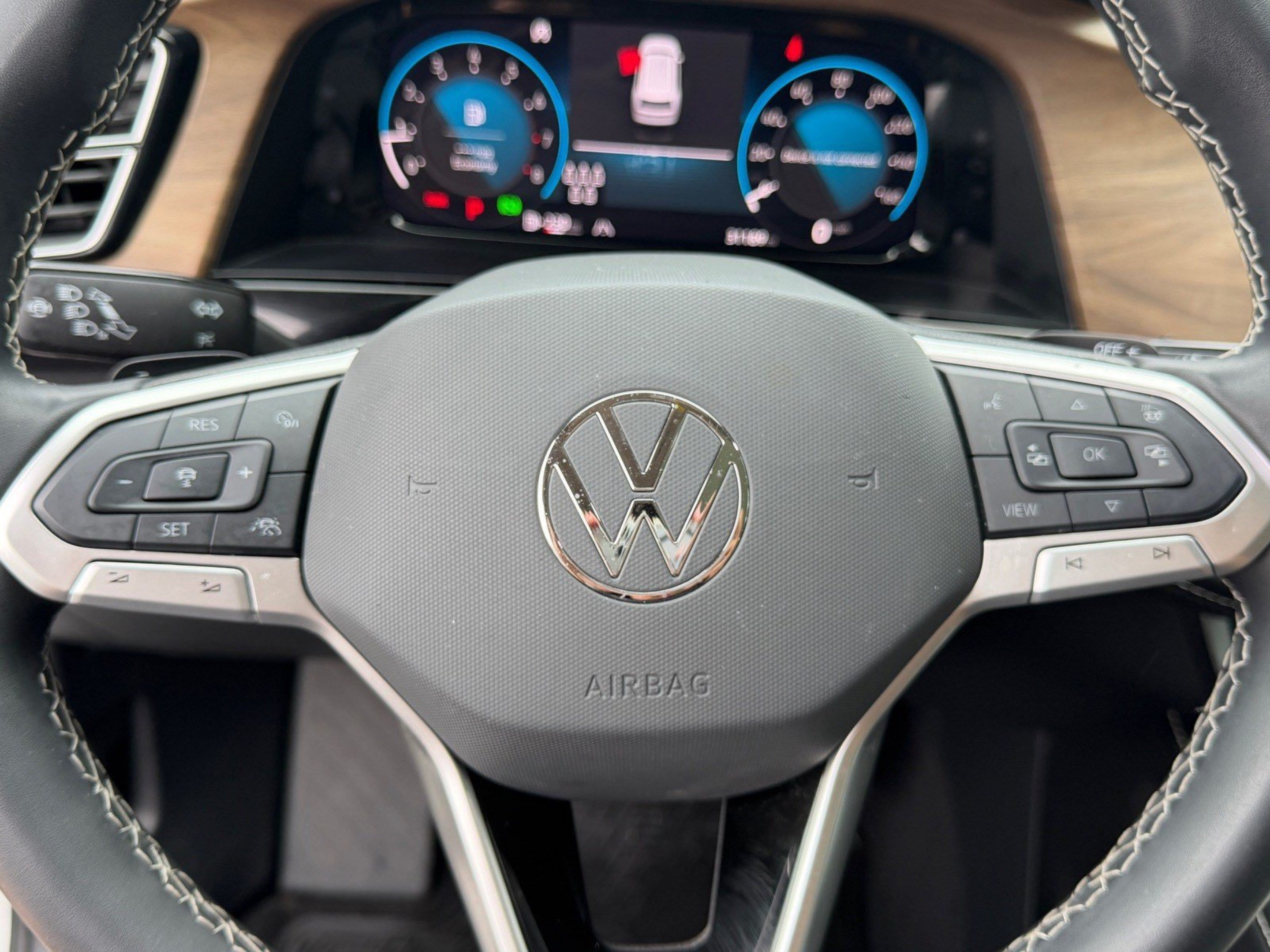 Used 2024 Volkswagen Atlas SE FWD image 27