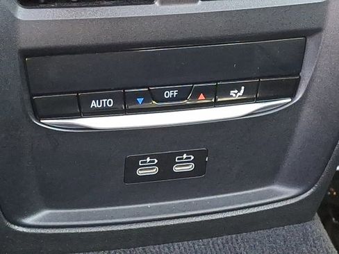 Certified 2023 BMW 330i xDrive Sedan w/ Driving Assistance Package image 11