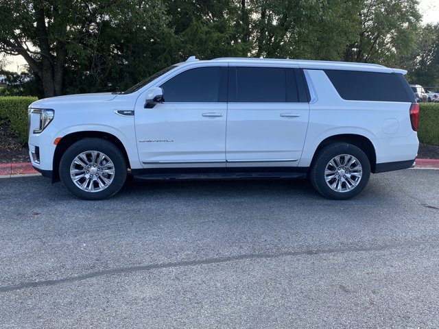 Used 2021 GMC Yukon XL Denali AWD/4WD image 9