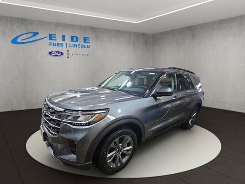 New 2026 Ford Explorer Active w/ Active Comfort Package image 2