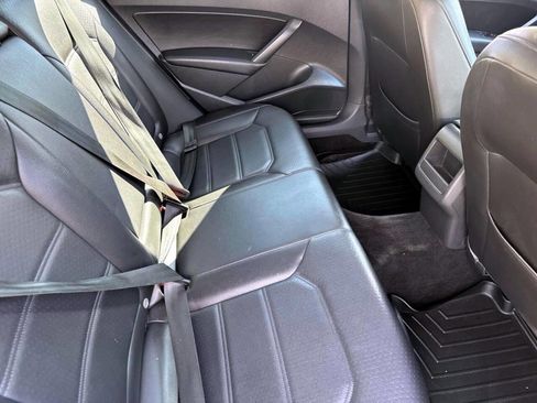 Used 2015 Volkswagen Passat 1.8T Limited Edition image 10