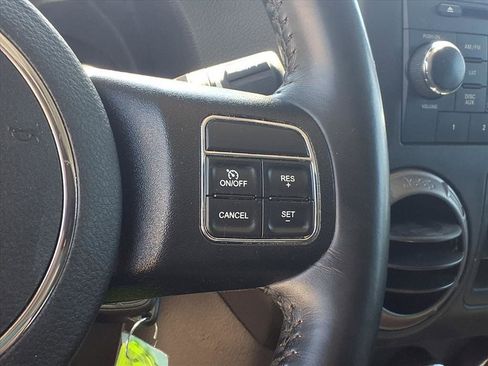 Used 2018 Jeep Wrangler Unlimited Sport S AWD/4WD image 15