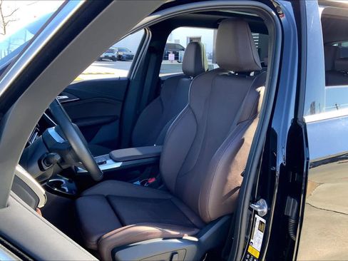 Used 2023 BMW X1 xDrive28i w/ Premium Package image 7