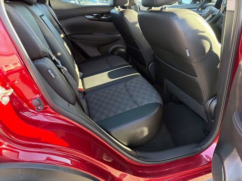 Used 2022 Nissan Rogue Sport SV w/ Technology Package image 15