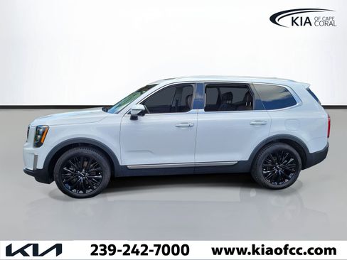 Used 2022 Kia Telluride SX w/ Towing Package FWD image 4
