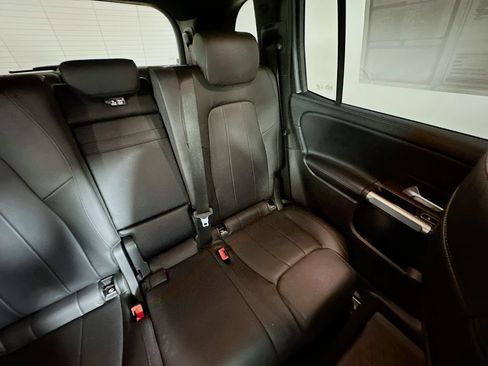 Used 2021 Mercedes-Benz GLB 250 w/ Premium Package image 14