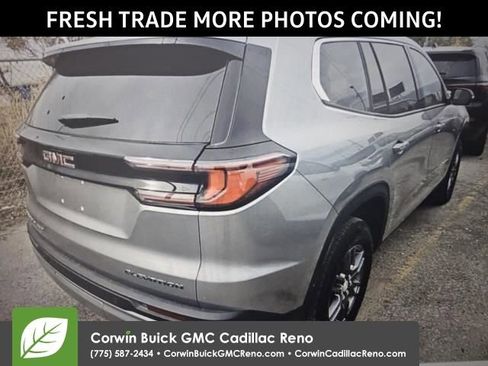 Used 2025 GMC Acadia Elevation image 3