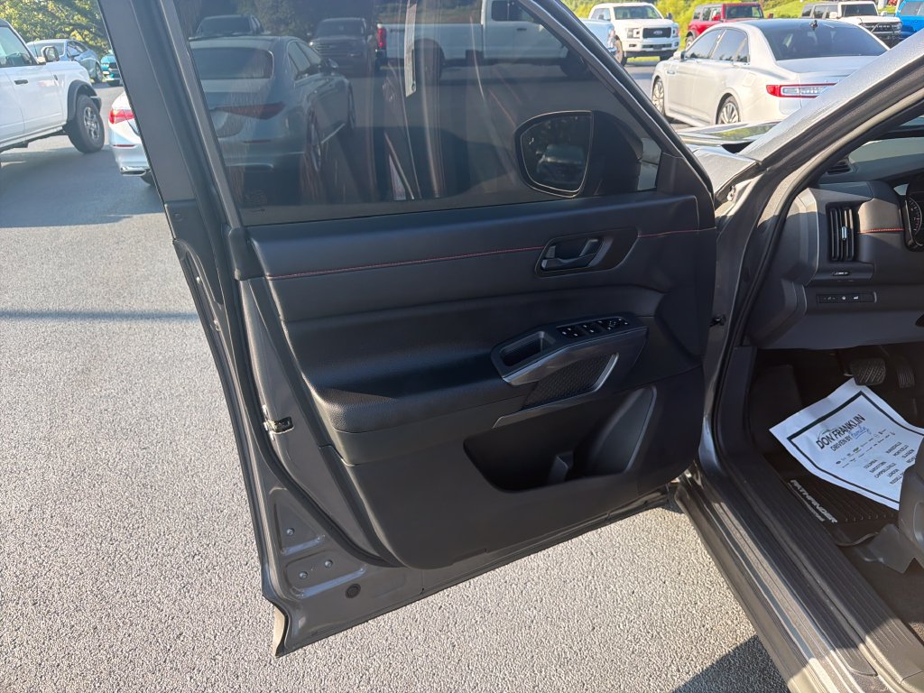 Used 2026 Nissan Pathfinder Rock Creek w/ Rock Creek Premium Package AWD/4WD image 12