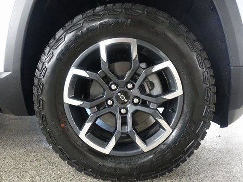 New 2026 Chevrolet Equinox ACTIV w/ Convenience Package III image 27