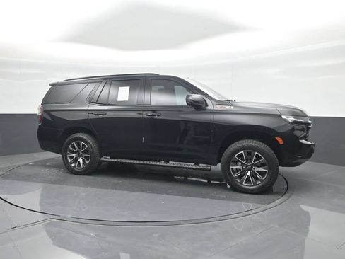 Used 2024 Chevrolet Tahoe Z71 w/ Luxury Package AWD/4WD image 11