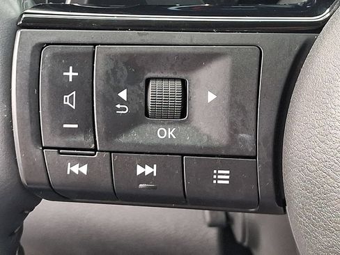 Used 2024 Nissan Pathfinder Platinum w/ Cargo Package AWD/4WD image 21