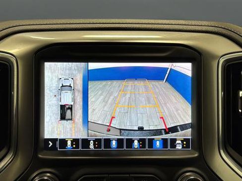 Used 2021 Chevrolet Silverado 2500 LTZ w/ Z71 Chrome Sport Edition AWD/4WD image 13