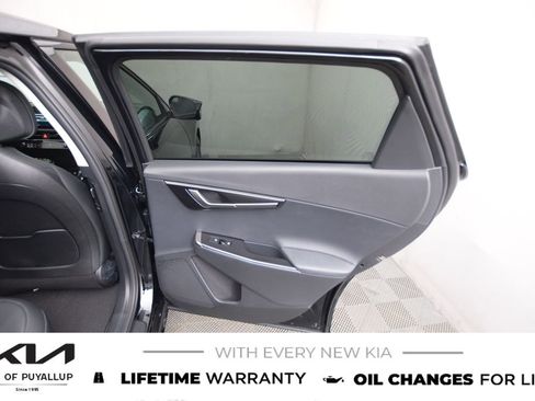 New 2025 Kia EV6 Wind AWD/4WD image 13