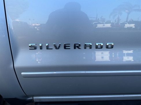 Used 2017 Chevrolet Silverado 1500 LT w/ All Star Edition AWD/4WD image 8