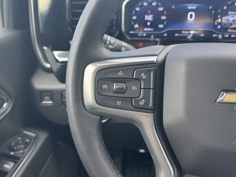Used 2024 Chevrolet Silverado 2500 LT w/ Convenience Package image 27