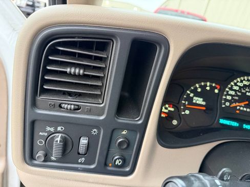 Used 2007 GMC Sierra 2500 SLE w/ Heavy-Duty Power Package RWD image 19
