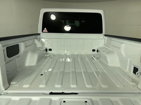 New 2026 Jeep Gladiator Sport AWD/4WD image 7