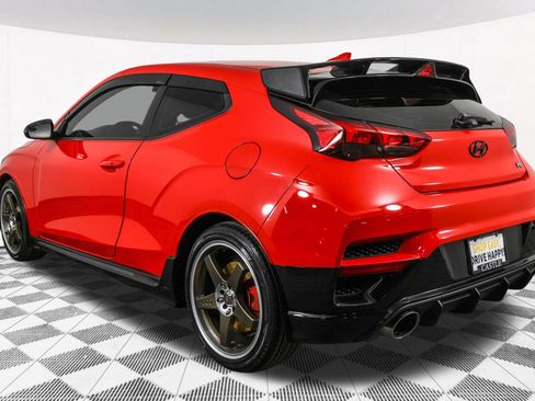 Used 2020 Hyundai Veloster N image 16