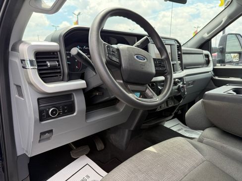 Used 2025 Ford F350 XLT AWD/4WD image 18