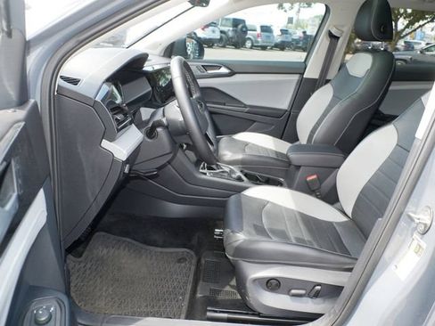 Certified 2023 Volkswagen Taos SEL AWD/4WD image 13