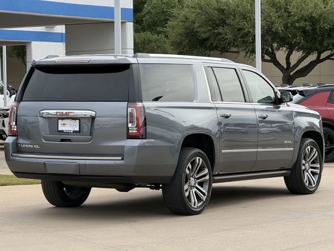 Used 2019 GMC Yukon XL Denali w/ Denali Ultimate Package image 4