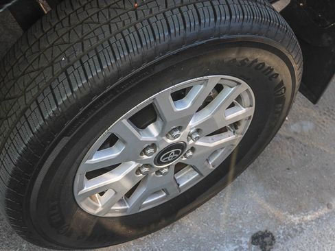 Used 2024 Toyota Tacoma SR RWD image 10