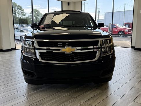Used 2017 Chevrolet Tahoe LT RWD image 2