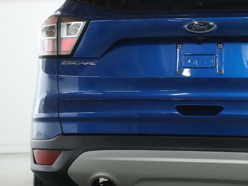 Used 2017 Ford Escape SE image 44