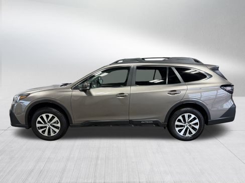 Used 2021 Subaru Outback Premium image 4