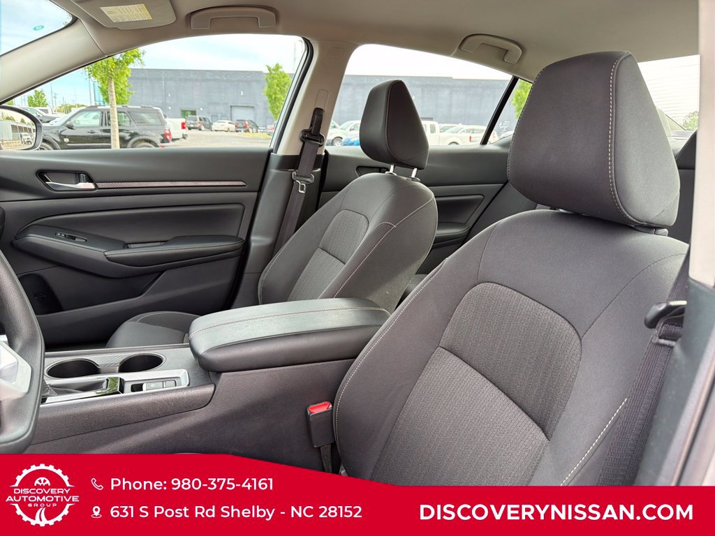 Certified 2025 Nissan Altima 2.5 SV AWD/4WD image 13