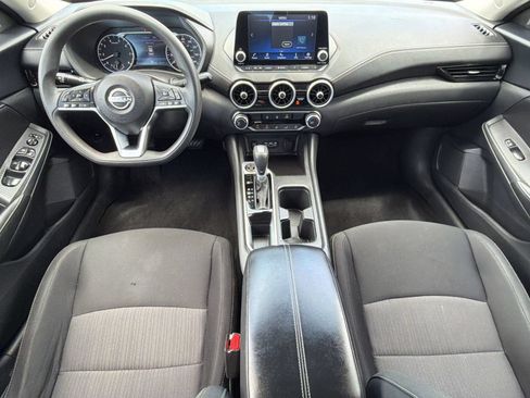 Used 2025 Nissan Sentra SV FWD image 16
