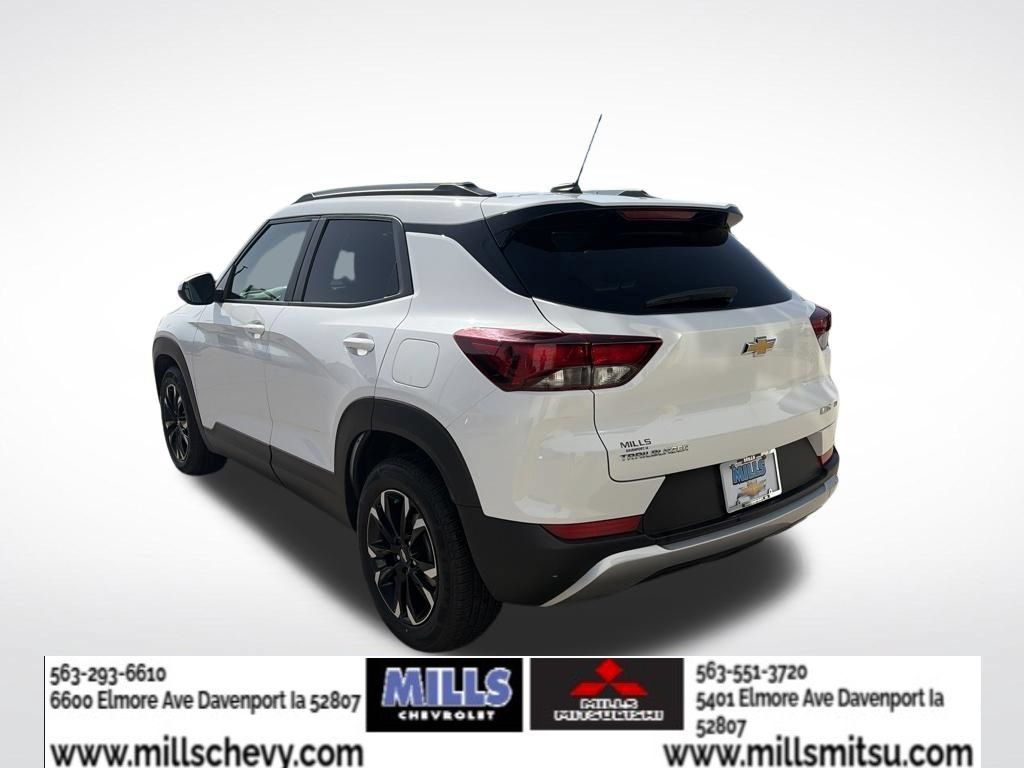Used 2023 Chevrolet TrailBlazer LT FWD image 3