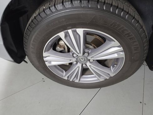 Used 2020 Acura MDX SH-AWD image 9
